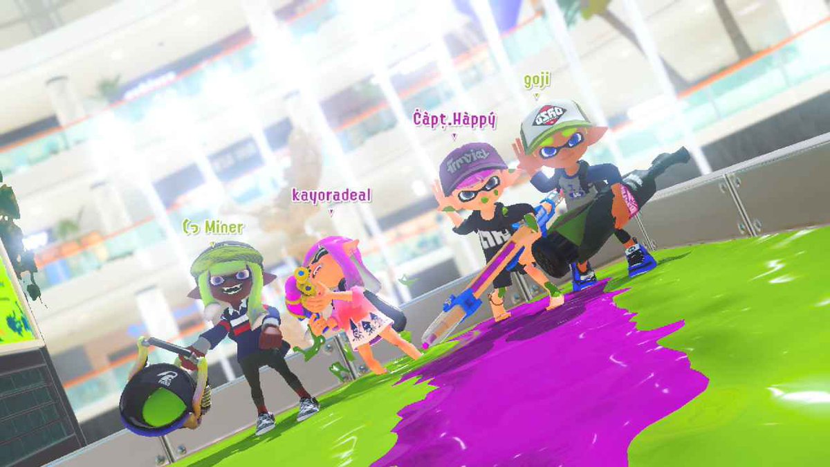 Ultra last min got 1st in hammerhead as the 71 seed, last seed. Ggs to all the teams we faced.
<a href="/Kayorakame/">kayora</a> shooter warrior 
<a href="/gojitent/">goji</a> tent god
<a href="/MinerBCKT/">Miner</a> Bucket god
<a href="/sluuump/">Mia !</a> cheerleader, didn’t want to play
And me pen
