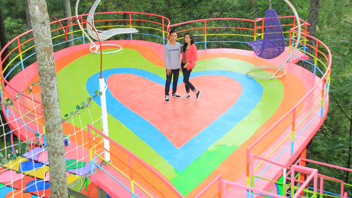 Spread the love this Valentine's Day at Dago Dreampark! 💖 Bring your loved ones and enjoy special activities designed to create lasting memories. Love is in the air! 🌹 Check out all the details: wix.to/RU4FfAv #ValentinesDay #DagoDreampark #FamilyFun