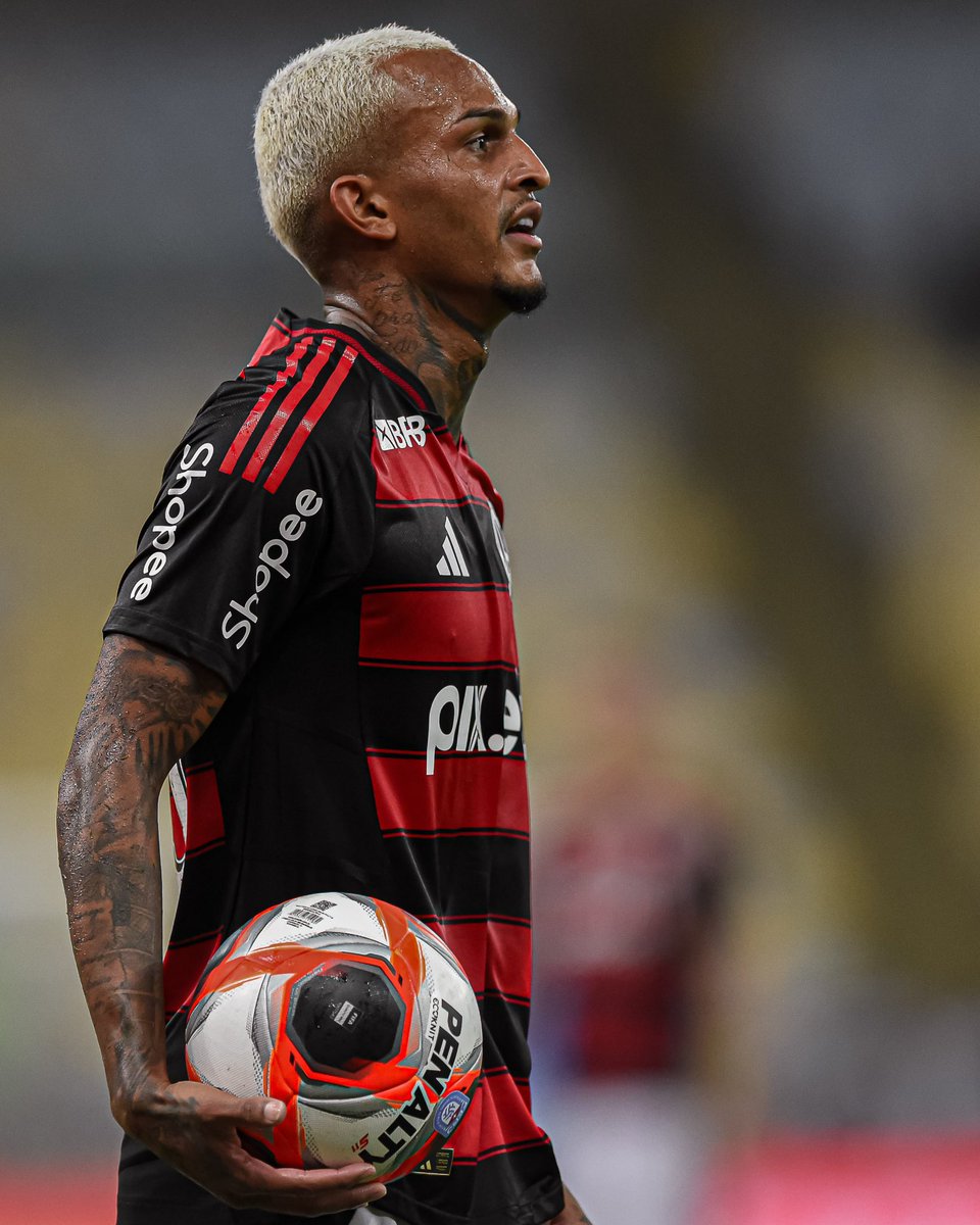 fla_infos's tweet photo. Absurdo o que esse garoto chamado Wesley vem jogando! Não canso de dizer, que evolução! 👏🏽👏🏽👏🏽

📸 Paula Reis / CRF https://t.co/7VYu7LLUfy