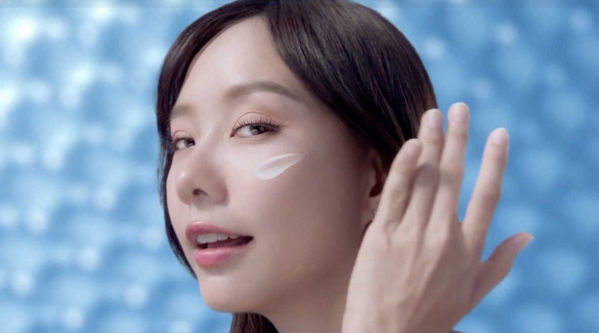 iKoraCoke's tweet image. น่ารักมั้ยหละ พรีเซนเตอร์คู่ 🩵
@BioreThailand 
@jarinporn @jeffsatur 

#BioreUVAquaRich #Biore #บิโอเร
#BioreThailand
#ToeyJarinporn #เต้ยจรินทร์พร
#JEFFSATUR