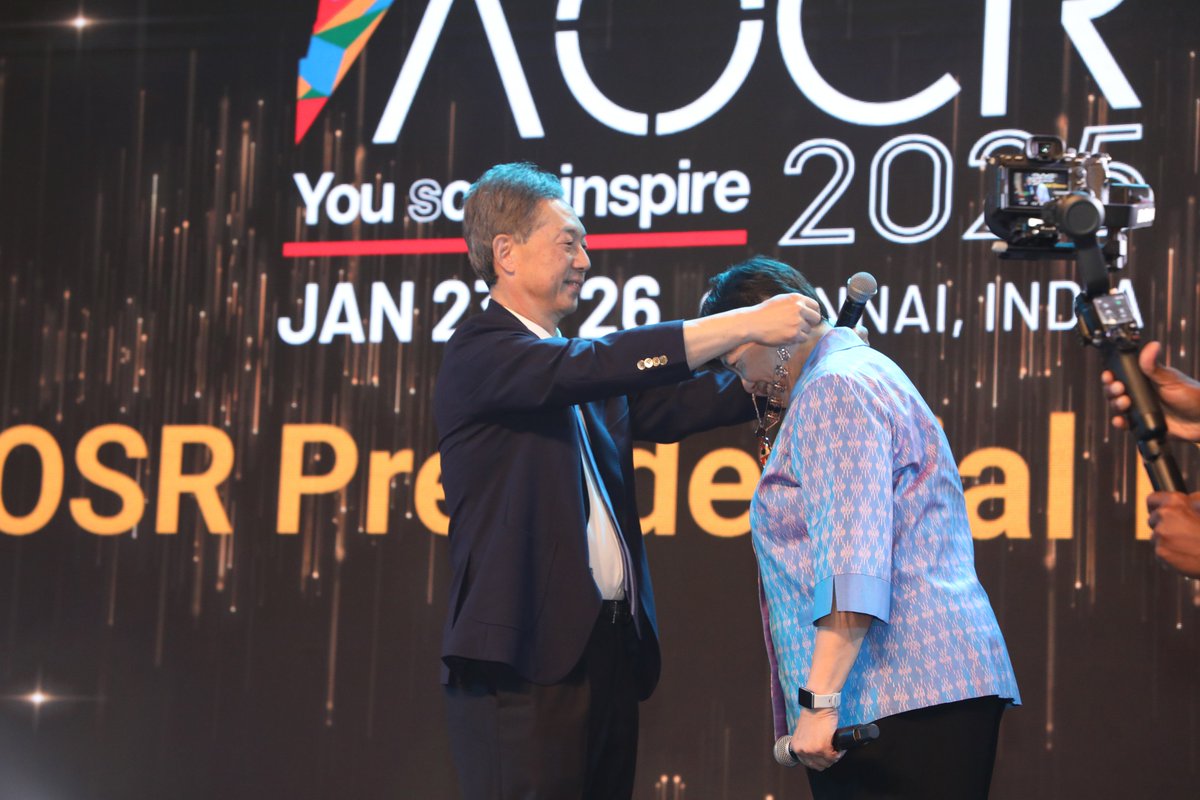 AOCR2025において、AOSR President Handover Ceremonyが行われ
富山憲幸教授から次のPresidentへ引き継がれました。
＃Profsec　＃阪大放射線　＃AOSR　＃Radiology