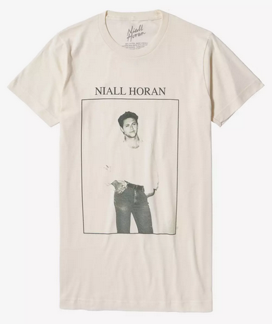 thinking ab this shirt i saw at hot topic but couldnt get bc they didnt have my size </3