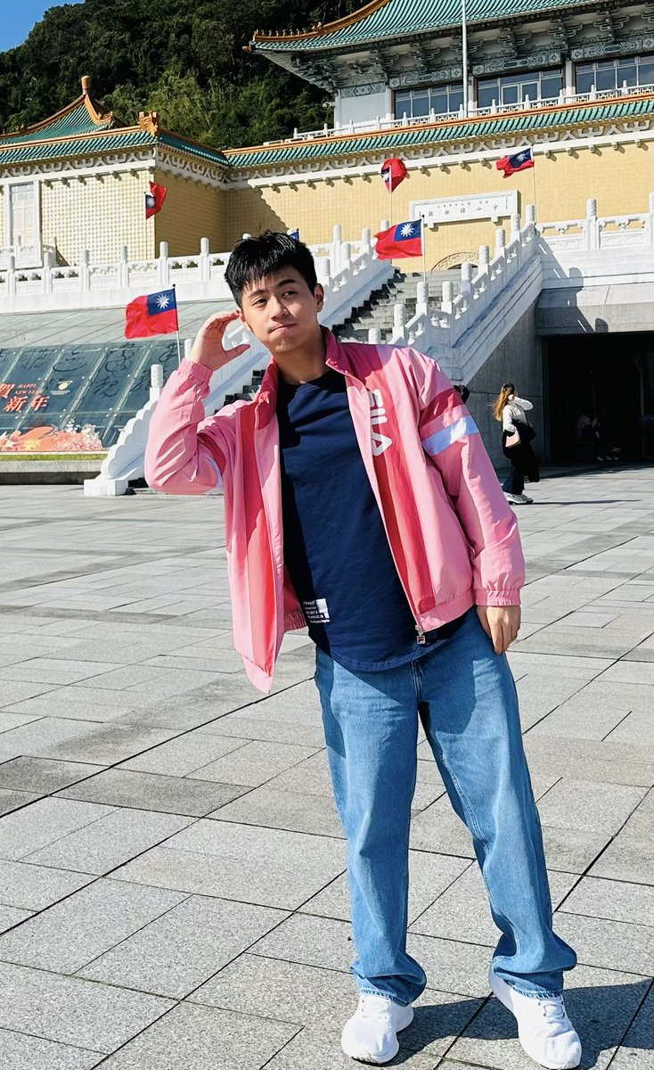 最近都在warmspa兼職
沒事可以來看看窩
🥺

warmspa.com.tw