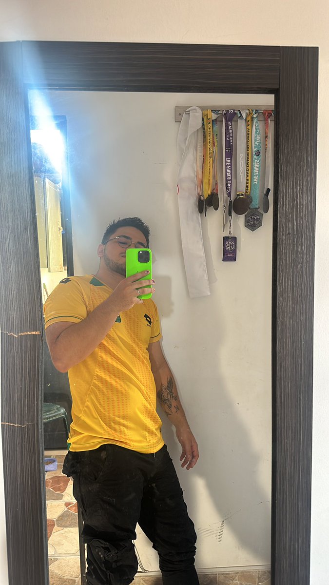luismanosalva66's tweet photo. Qué calor 🥵.
#boy https://t.co/UWwXALvCpg