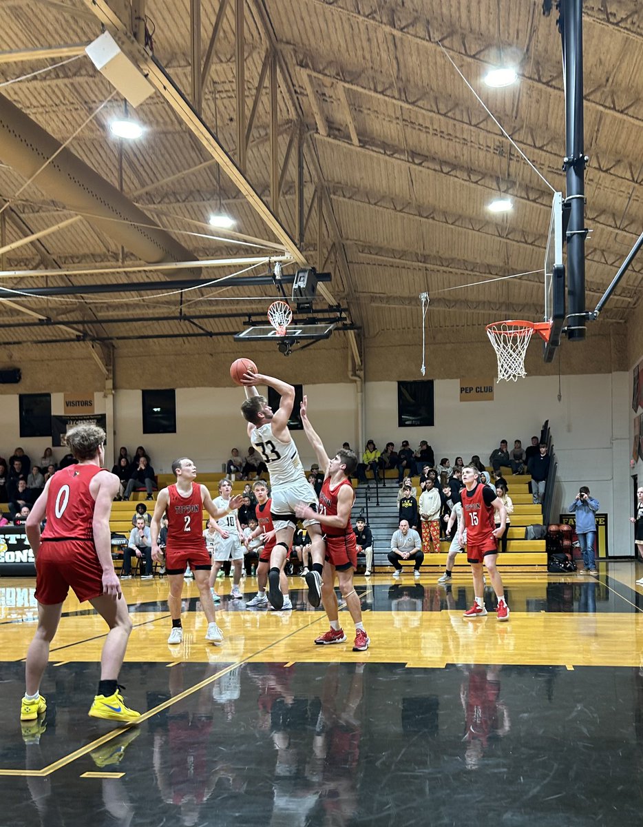 Andy Oeth tweet media