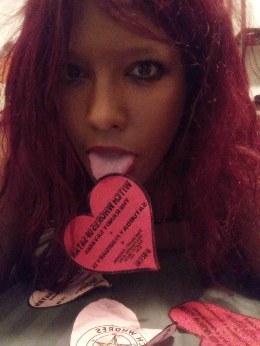 RubysRuthless's tweet photo. @SadieSatanas just sneaking a taste! https://t.co/PxYQY3W4VA