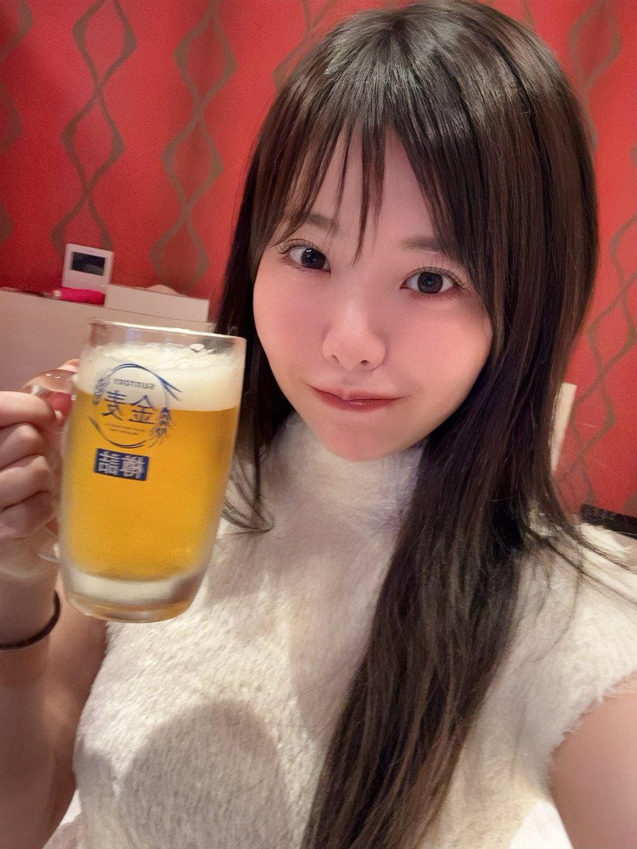 毎日ビール🍺
お客様みんなビールくれる𝓛𝓸𝓿𝓮..