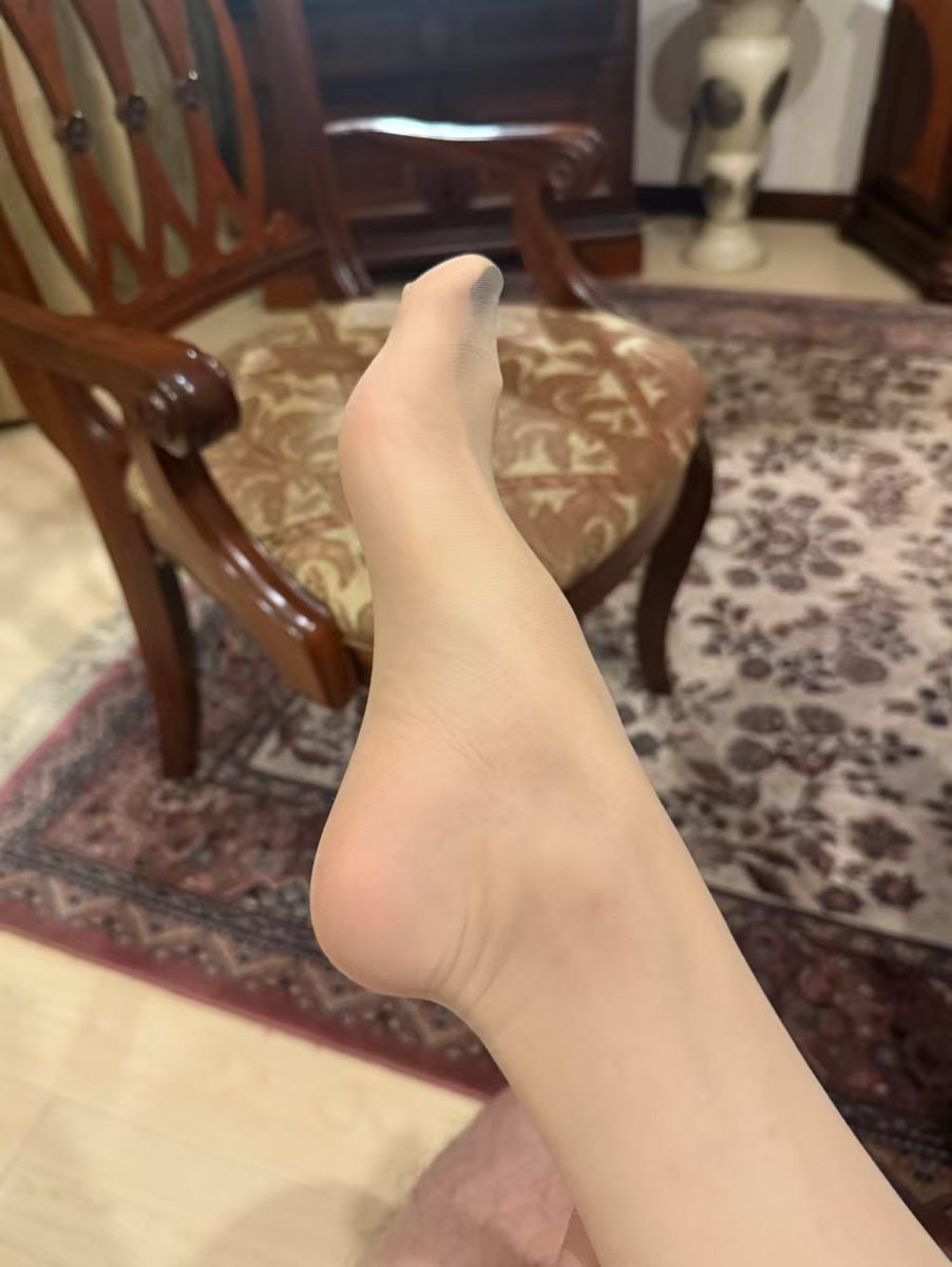 #OnlyFans模特兒 🔗 推荐大家一个🔞的地址：👉 Tx005.tv

喜欢姐姐的🦶吗？
<a href="/zuji1369/">足己</a>
<a href="/zuji1314_/">足己</a>
#丝袜 #空姐 #美腿 #玉足 #OL #制服 #调教 #3p #足已 #zuyi0731
点赞并转推推文后私信姐姐领取神秘奖励哦！

推荐大家一个🔞的地址：👉 Tx005.tv