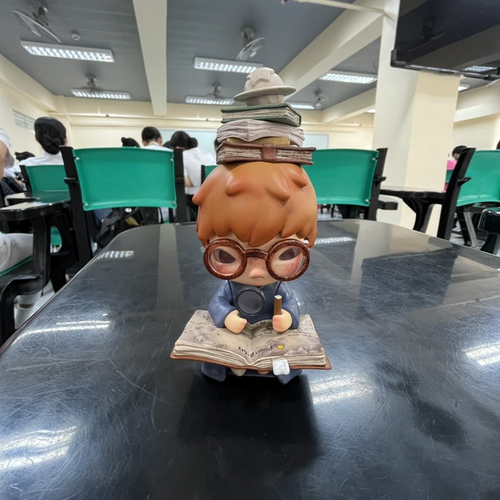 _moyii's tweet photo. geo came to school w me today ! <3 https://t.co/SRoepfbq6E