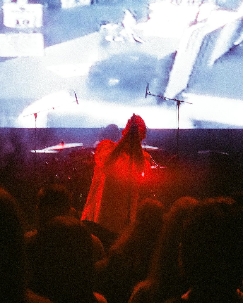 HeadAutomatica_'s tweet photo. #headautomatica #darylpalumbo #beatingheartbaby #decadence #popaganda #emo #y2k #emorevival #warnerrecords #wmg #craigbonich #richardflesh #NYC #livemusic https://t.co/4lpquQvRhp