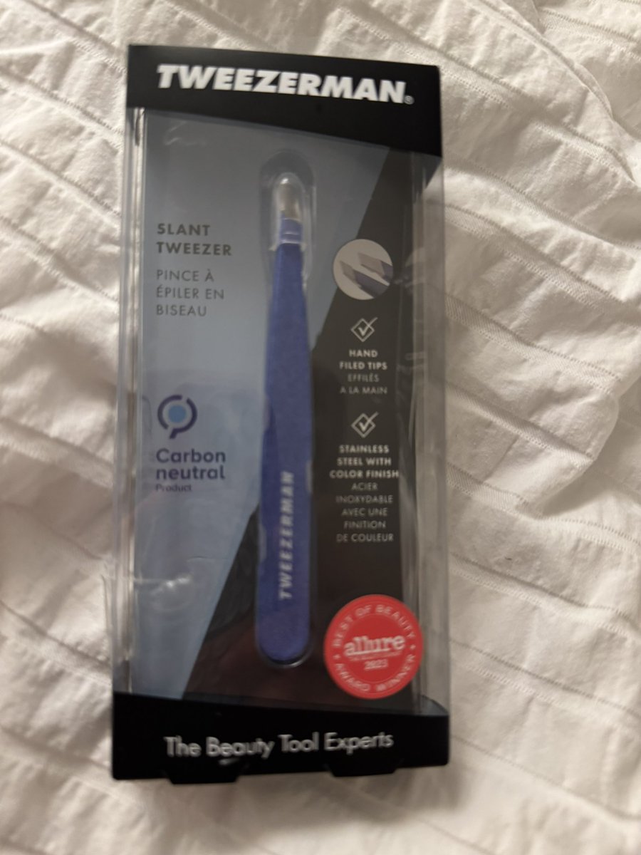 Louise Goffin (@louisegoffin) on Twitter photo The earth is suffocating on PLASTIC and to buy a simple thing with all this waste packaging is not pretty - it’s offensive. Not to
mention a pain is the a$$ to get out of the package. What world do you live in <a href="/Tweezerman/">Tweezerman</a> Fire your packaging team. Go green and save $ & consumers The earth is suffocating on PLASTIC and to buy a simple thing with all this waste packaging is not pretty - it’s offensive. Not to
mention a pain is the a$$ to get out of the package. What world do you live in <a href="/Tweezerman/">Tweezerman</a> Fire your packaging team. Go green and save $ & consumers