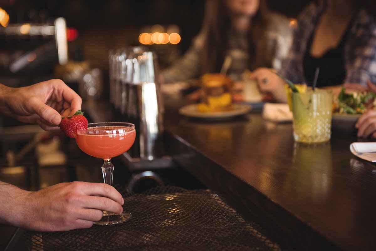 TheRestaurantSt's tweet photo. Everything You Need To Start A Cocktail Bar

From glassware, liquors &amp; mixers and suitable garnishes, there are a few essentials you need to ensure the success of your business. Our guide will take you through everything you need to get started.
https://t.co/iWvAnQ7gQh https://t.co/5Dv0mHmsbj