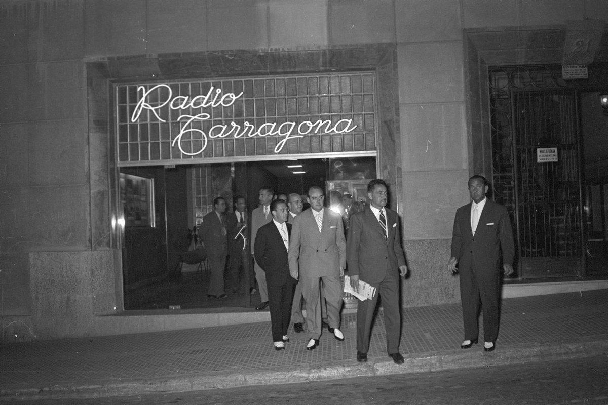 📻Avui, Dia Mundial de la Ràdio, compartim el projecte d’identificació dels fons documentals de ràdios locals i comarcals de Catalunya.

📌Té per objectiu la revisió i anàlisi dels fons de les ràdios, una valuosa font per preservar la memòria del país.

👉 gen.cat/4hxoJal