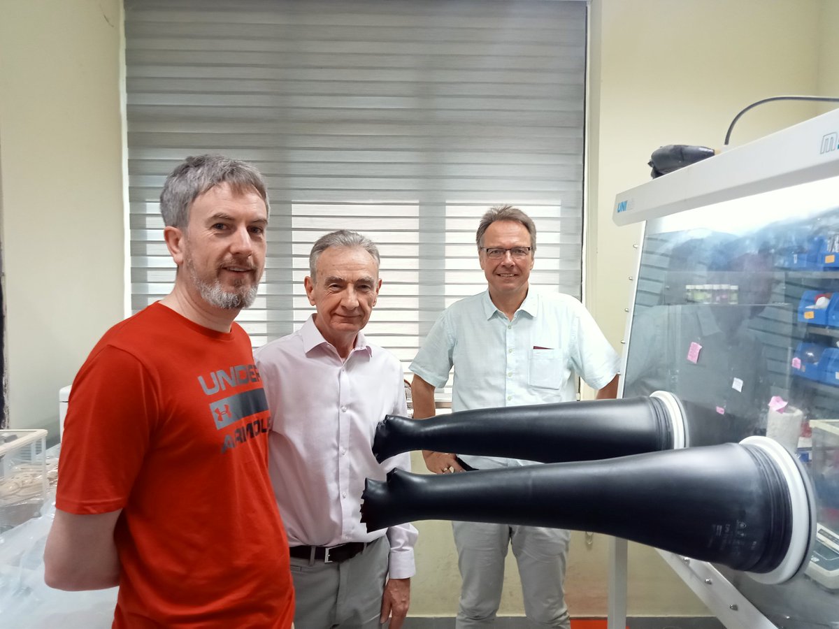 Main Group Chemistry @ IISERTVM (@maintvm) on Twitter photo <a href="/SDRobertsonChem/">Stuart Robertson</a> Robert Mulvey <a href="/KrossingGroup/">Krossing Group</a> with us in the main group chemistry lab <a href="/tvmiiser/">IISER Thiruvananthapuram</a> <a href="/SDRobertsonChem/">Stuart Robertson</a> Robert Mulvey <a href="/KrossingGroup/">Krossing Group</a> with us in the main group chemistry lab <a href="/tvmiiser/">IISER Thiruvananthapuram</a>