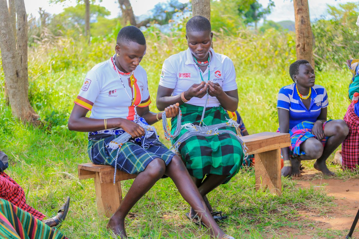 We are excited to share the GIRL-H Storybook, a powerful collection of real-life stories highlighting how economic empowerment + social behavior change = transformed lives!
dropbox.com/scl/fi/r7q35ez…
#GIRLH #FinancialInclusion #YouthEmpowerment #GenderEquality #Karamoja