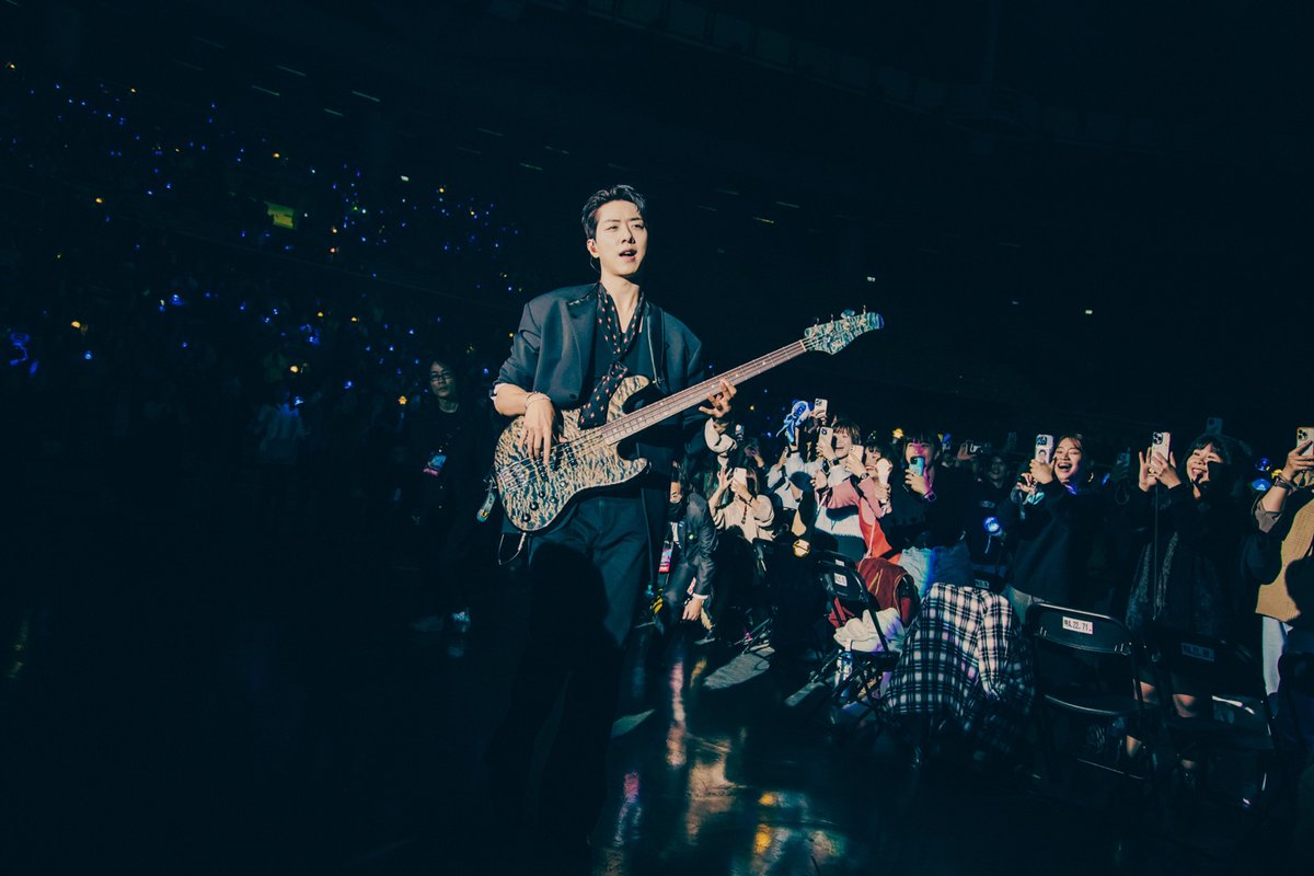 ＼2025 CNBLUE LIVE - VOYAGE into X IN JAPAN／
CNBLUE★mobile先行お申込み受付中!!📢

開催を記念して『1st #FNCBANDKINGDOM in TAOYUAN』PHOTOを公開✨

📸LIVE PHOTO - #JUNGSHIN Part3️⃣

⏰受付期間：～2/19(水)23:59

🎫詳細はこちら
cnblue-official.jp/post/250206_2

#VOYAGE_into_X #RoadtoTOKYODOME