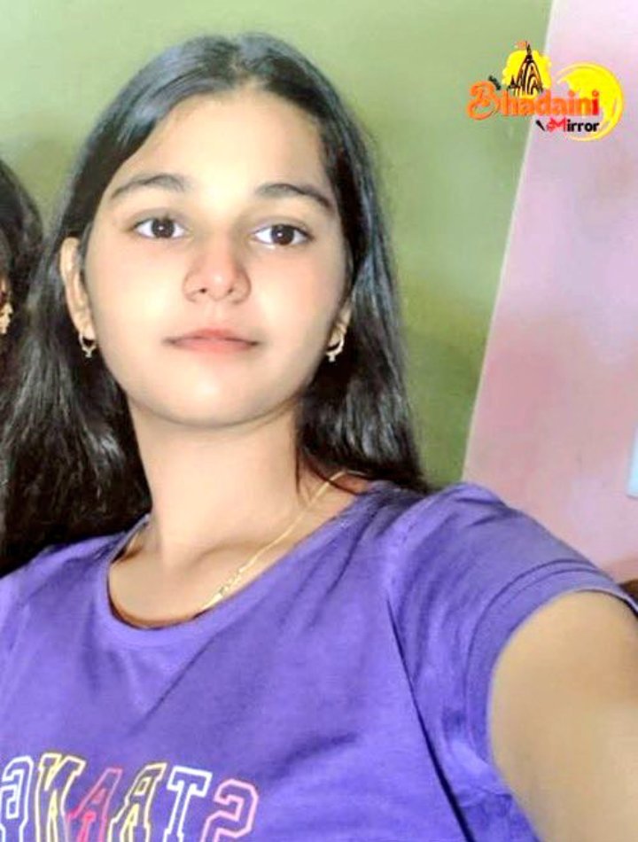 देश की बेटी स्नेहा कुशवाहा के साथ बनारस में दुष्कर्म और निर्मम हत्या हुई, लेकिन सरकार और समाज की संवेदनाएँ मर चुकी हैं। 😡💔 समय रैना और रणवीर इलाहाबादी के एक बेहूदा मज़ाक पर आक्रोश दिखाने वाली भीड़, आज इस बेटी के लिए क्यों नहीं खड़ी हो रही? क्या एक मज़ाक ज़्यादा महत्वपूर्ण है,