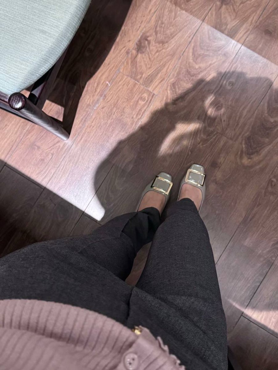 ruiruipx's tweet photo. 一男性朋友问我如何知道一个女朋友是不是真的爱自己，我说：“爱不爱你看她是否会夹道欢迎你”，他又问那如何看男生呢，我说：“那就得看他愿不愿意倾囊相授啊”。他听完若有所思的说了一句：“有道理”。 https://t.co/TWLk27pRLa