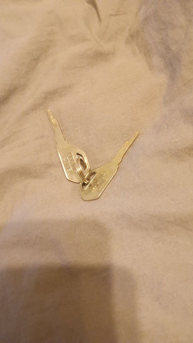 Danny-Boi🐺 tweet media