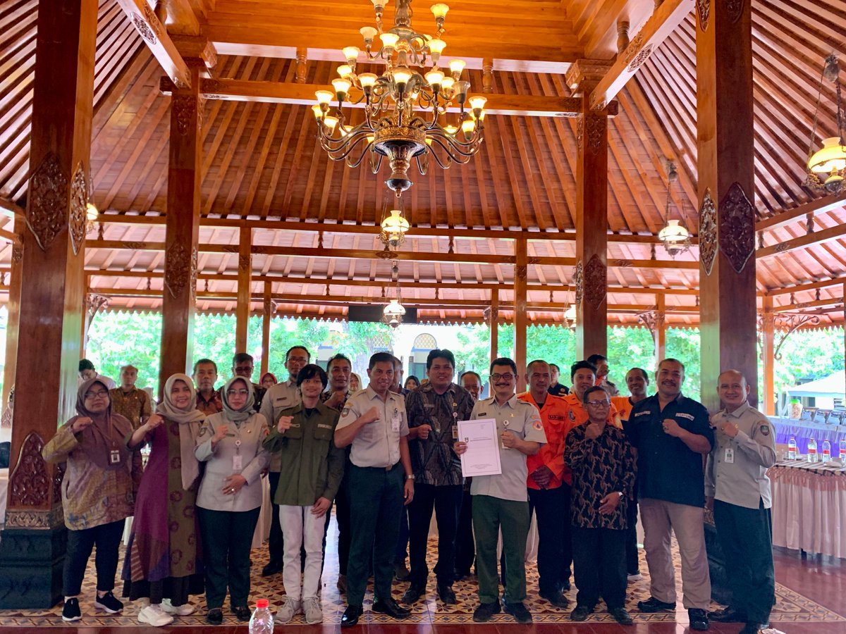 BpbdSurakarta's tweet photo. Kamis, 13 Februari 2025
BPBD Kota Surakarta Mengadakan Forum Konsultasi Publik (FKP) 2025
@BNPB_Indonesia 
@bpbdjateng 
@PEMKOT_SOLO https://t.co/YKUujmWX7O