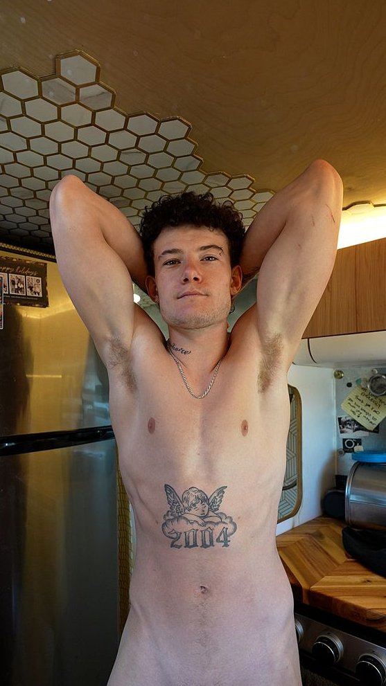 Say yes for full hot D pic