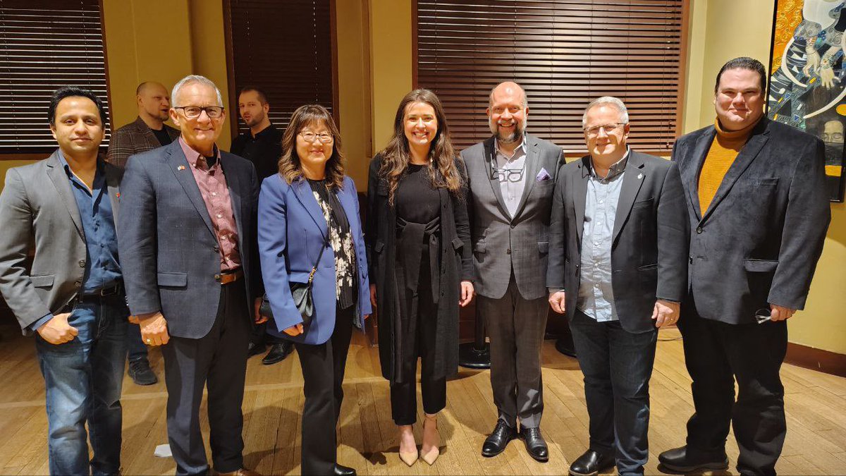 warawa's tweet photo. Amazing energy tonight to help Jory Smallenberg become the next @CPC_HQ MP in #VancouverCentre with @PierrePoilievre as PM! It was great to see @HonEdFast, Yonah Martin, @MarcDalton, &amp; Douglas Horne there!
#voteconservative #vanpoli #bcpoli #cdnpoli @VanCentreCPC #JorySmallenberg https://t.co/yr7yESSsdX