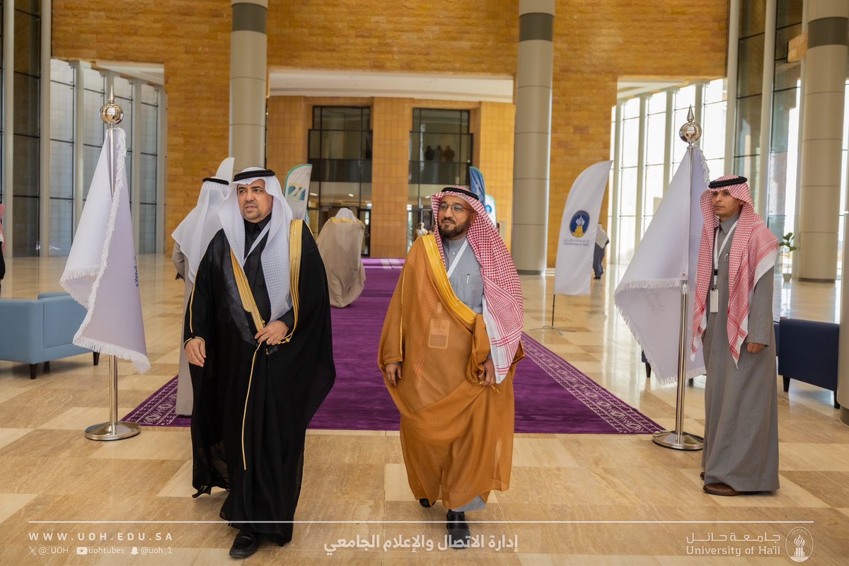_UOH's tweet photo. #يحدث_الآن|📸

وصول أصحاب المعالي والسعادة، رؤساء ومديري جامعات ومؤسسات التعليم العالي بدول مجلس التعاون لمقر الاجتماع 

#أهلاً_بأبناء_الخليج_في_حائل 
#الاجتماع_27
#جامعة_حائل https://t.co/YVOGamox8t