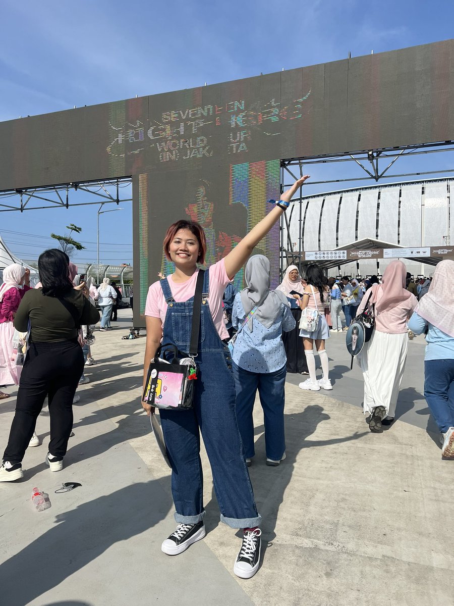 #SeventeenRightHereJakarta #Saythenameseventeen #jakarta