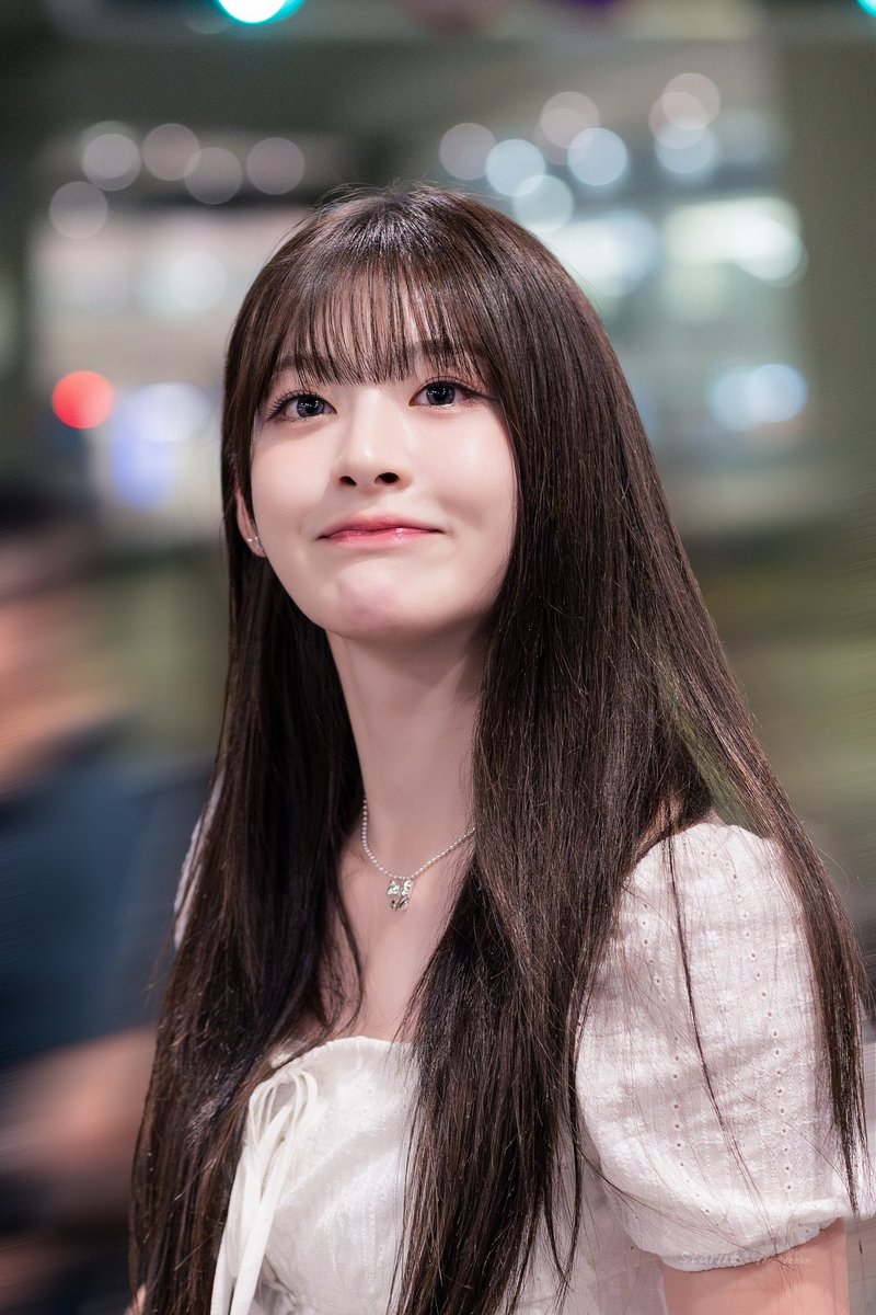 ma_ang__'s tweet photo. 백만불짜리입꼬리라고생각합니다 https://t.co/tqqRMkF6bE