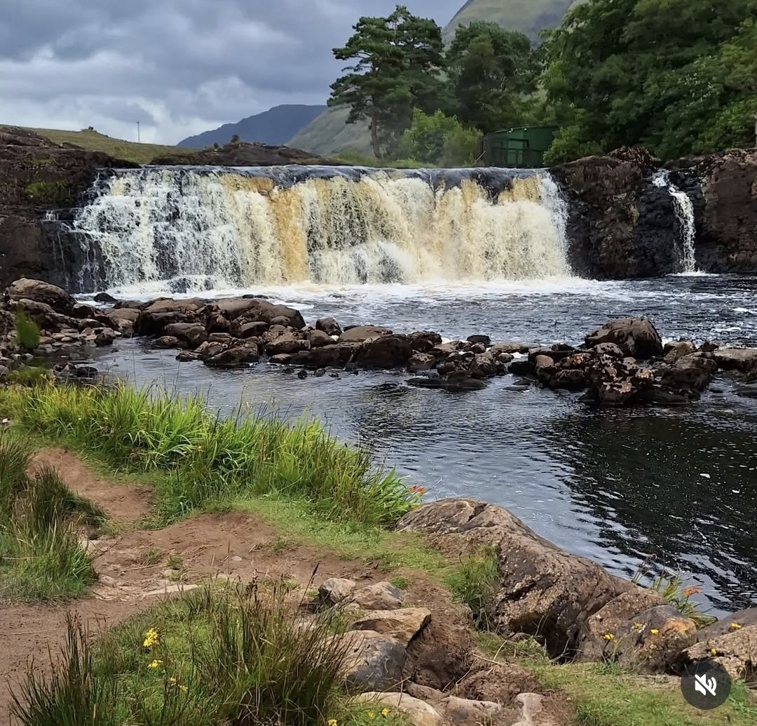 Aasleagh Falls, sometimes spelled "Ashleigh Falls," is a picturesque waterfall located on the River Erriff, near the border of Counties Galway and Mayo in western Ireland. The falls are situated just before the river enters Killary Harbour, Ireland's only fjord. 

📸