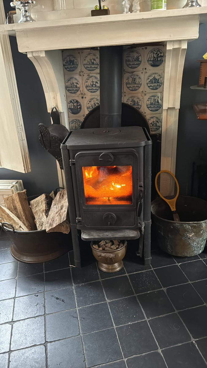 De Thuiskamer winterspecial 

De schoolvakantie komt eraan,
Nog even er lekker tussen uit, ontspannen en relaxen tijdens dit wintersweer, kacheltje aan?
Speciale winter aanbieding  
Nu een hele week De Thuiskamer voor slechts €999

dethuiskamer.nl