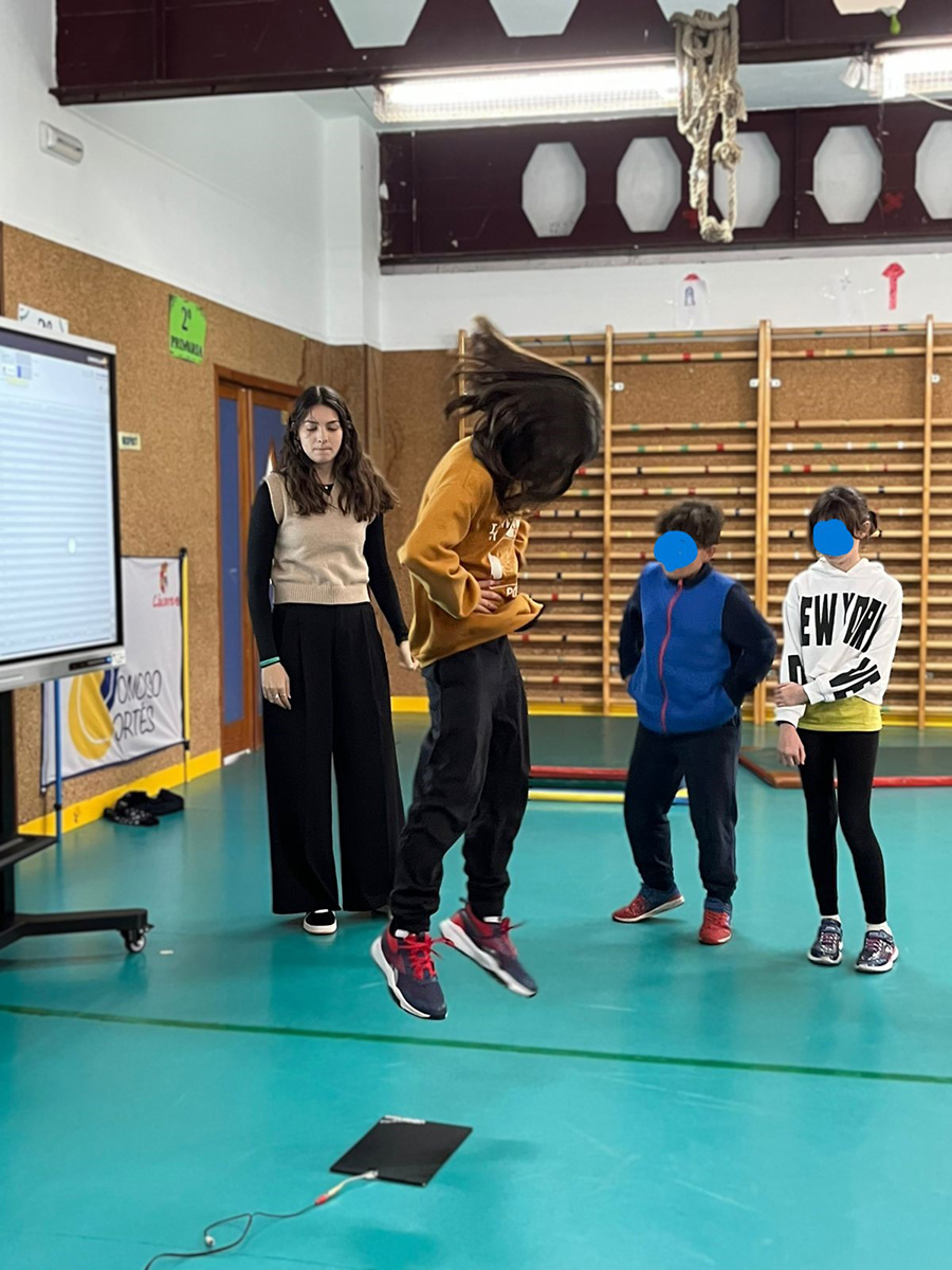 fcd_uex's tweet photo. El laboratorio @afycav  ha participado en el programa de @infouex por el #11F en colaboración con @UExDivulga impartiendo el taller "Investiga, aprende y muévete: el poder de la ciencia y las mujeres que la impulsan". #Science4all #11F2025 #mujeryciencia https://t.co/GrsNnCdXpV