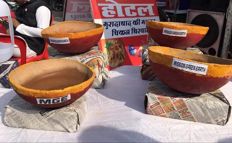 MGE_ALOK's tweet image. पक्षियों के जीवन को संरक्षण प्रदान करने हेतु|

 आप सभी मित्रों से निवेदन है कि पक्षियों को बचाने के लिए घर के भोजन पानी की उचित व्यवस्था करें|
#SaveBirds 🐦🦜🕊️ #SaveEcosystem