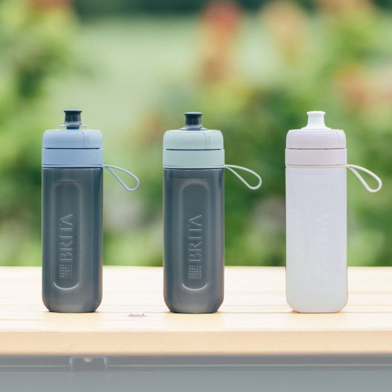 brita_japan's tweet photo. 「コンビニで、水を買わなくなりました」

持ち運べるボトル型浄水器。
いつでもどこでも水���水をおいしい水に。