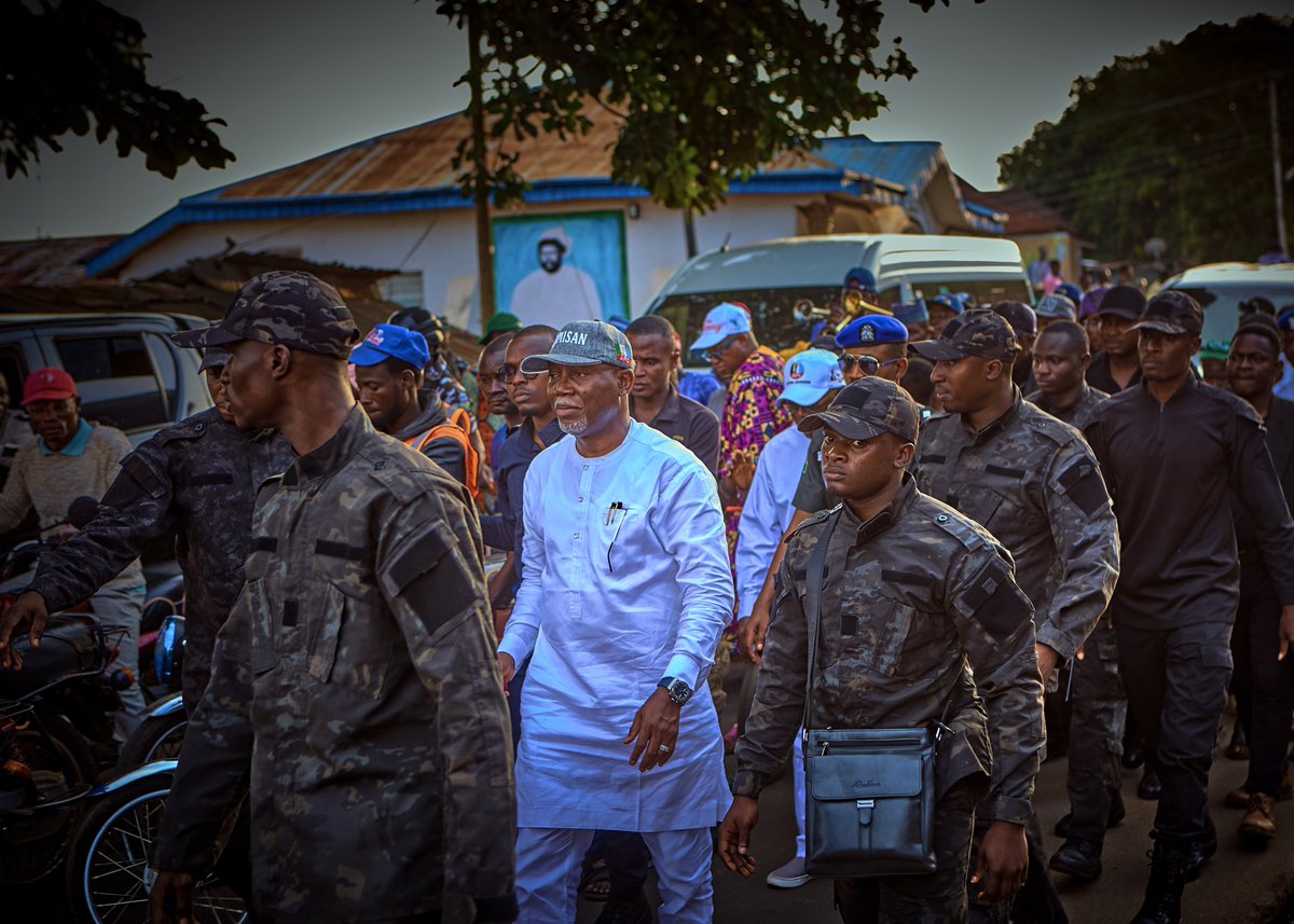 themotunglobal's tweet photo. …Even though I walk through the valley of shadow of death, I fear no evil, for thou art with me….

#campaignpictures https://t.co/Til6JxTwFM