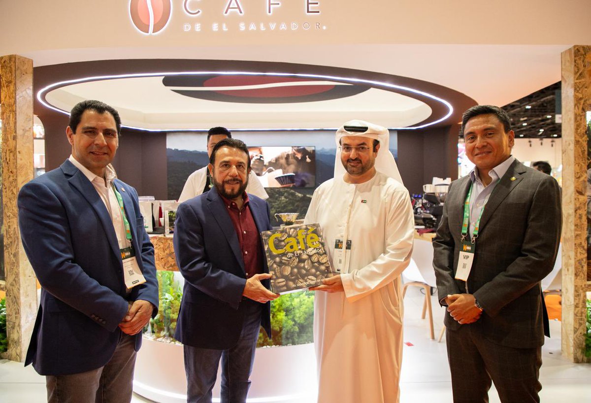 Café de El Salvador 🇸🇻 ☕️ estuvo presente en el #WorldofCoffeeDubai gracias a la gran participación del <a href="/ISCafe_SV/">Instituto Salvadoreño del Café</a>.

Se conectó con compradores de la region y se impulso el posicionamiento de nuestro país como referente del café de especialidad.
