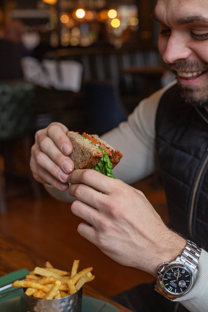 TheNorthcoteSW's tweet photo. Skip the disappointing meal deal and work from the pub with gorgeous Brunch &amp; Lunch options, free wifi and freshly ground coffee https://t.co/8qSbcyXcZG