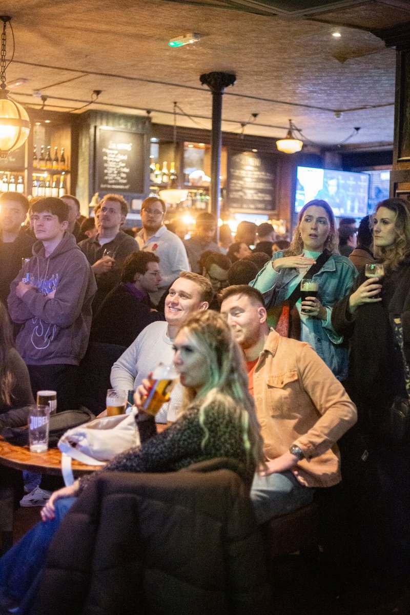 TheNorthcoteSW's tweet photo. Fully booked for tables for this Saturday, but holding plenty of space for walk-ins. Get down early and get comfy at the bar x https://t.co/wktwgj3vPG