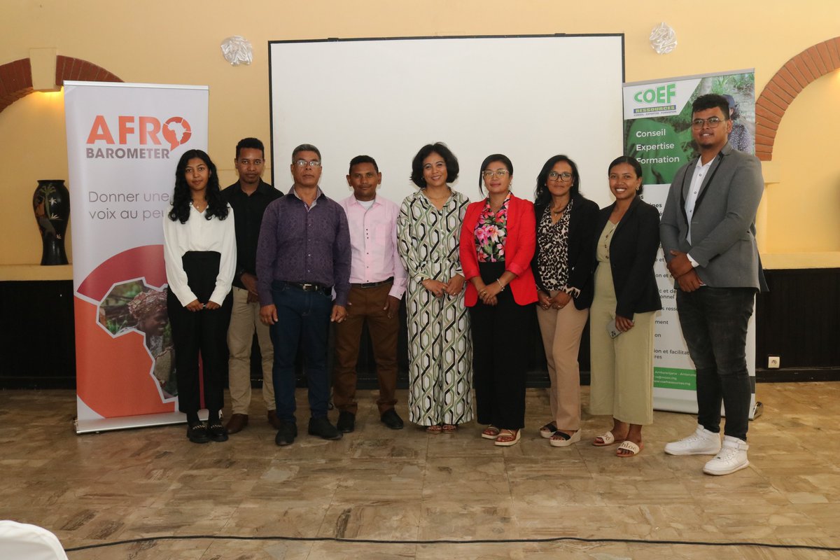 Le 13 Février 2025 ,COEF-Ressources a présenté ce jour les premiers résultats de l’enquête Afrobarometer Round 10 à Madagascar. Ce premier évènement portait sur deux thématiques : « Egalité des genres » et « Promotion de la jeunesse ».
#VoicesAfrica #AfrobarometerAt25