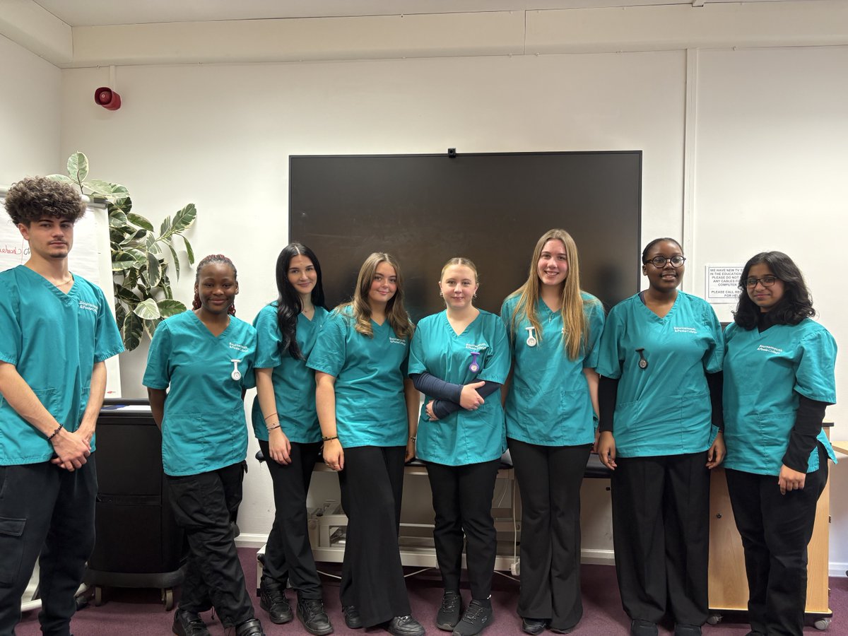 It's T-Level Thursday here at UHD! Today we welcomed in our first cohort of Health T-Level students as part of our celebrations for #NationalApprenticeshipWeek.

We're very excited to have this wonderful group join us at UHD from March, to start their journey into healthcare.  💙