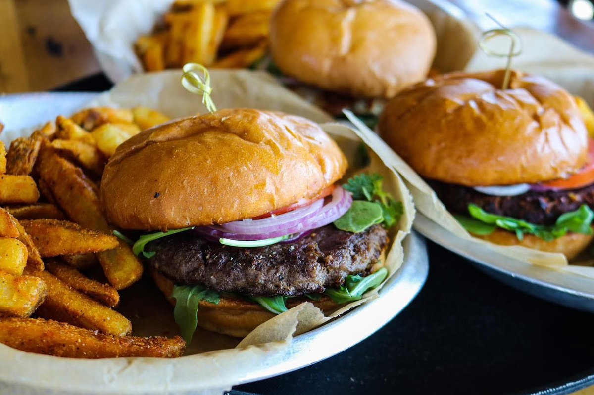 Brown Iron Brewhouse Royal Oak tweet media