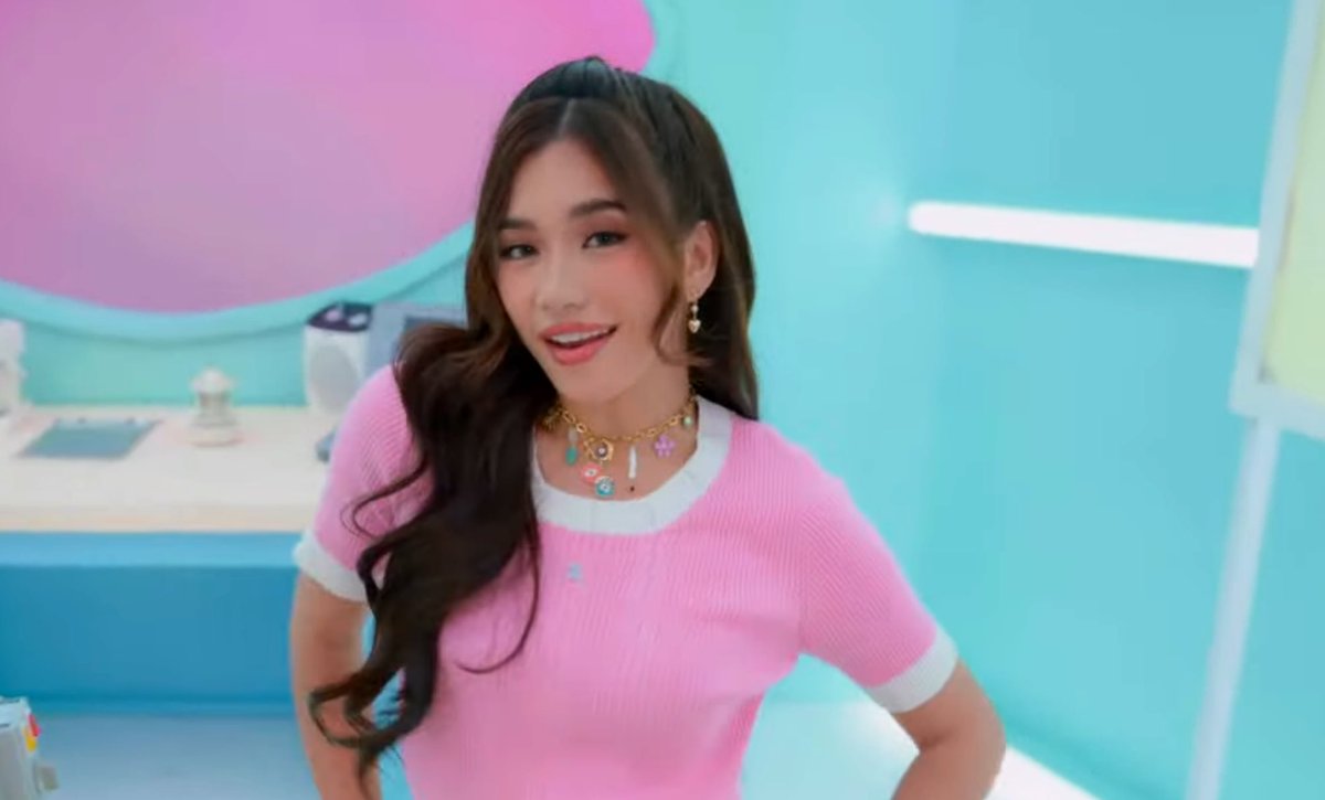 AIAH ARCETA YOU ARE MAKING ME CRAZY

BlinkTwice MV Out Now

#BINI_BlinkTwice
#BlinkTwiceAndYoullMissIt
#BINI <a href="/BINI_ph/">BINI_PH</a>