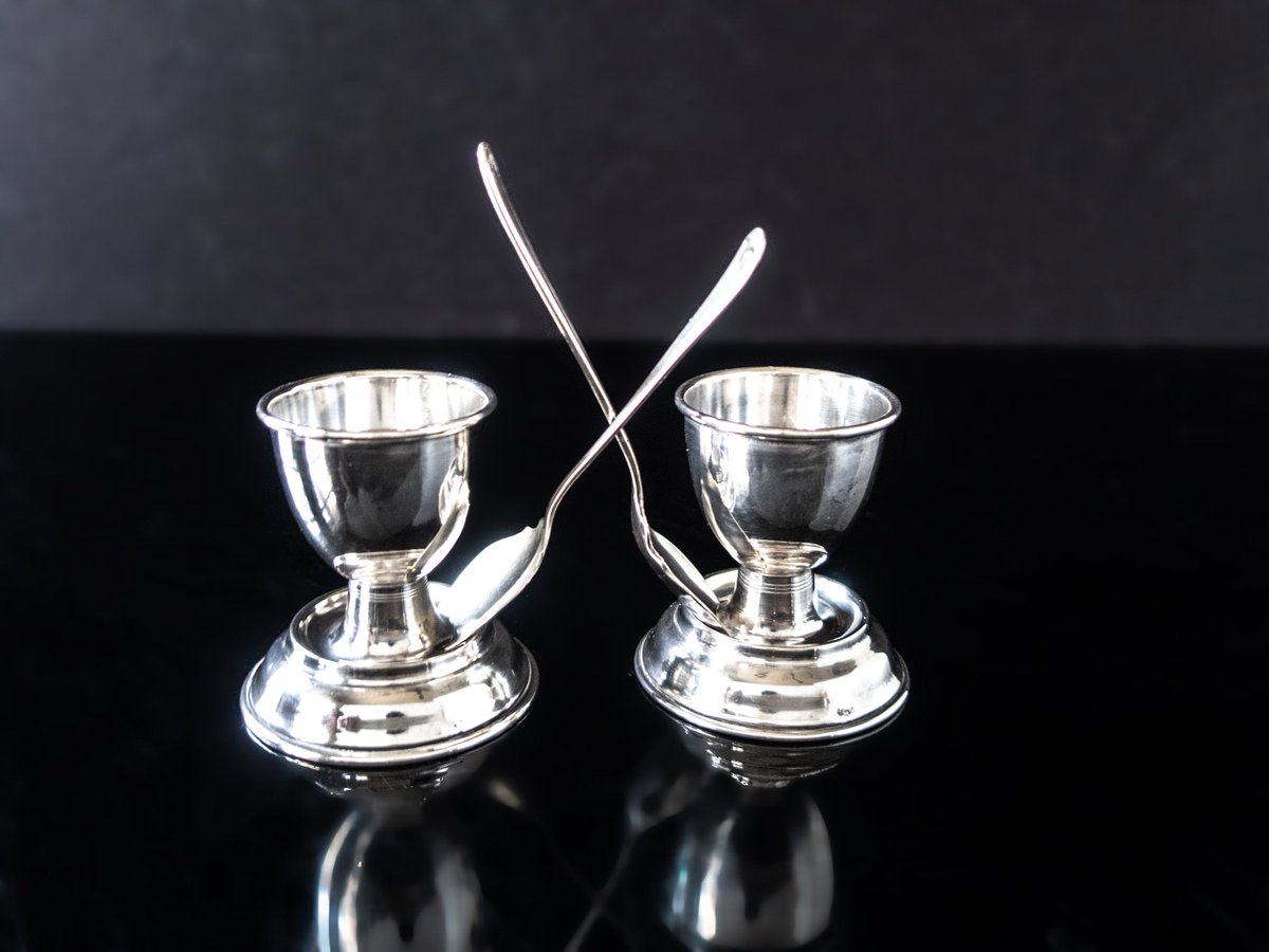 InventifDesigns's tweet image. #vintagedining #vintagesilver Antique Silver Plate Egg Cups With Spoons Made In England
$75.00
Get here inventifdesigns.com/products/antiq…