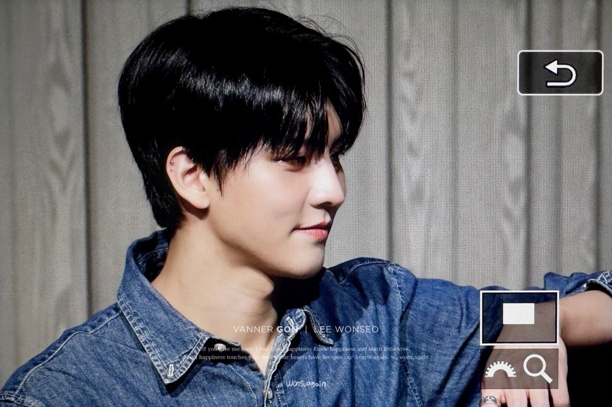 250213 예뿌다 이원서 🩵💙
#VANNER #GON #LEEWONSEO
#배너 #곤 #이원서 #곤듀랑원서겐 <a href="/VannerOfficial/">VANNER 배너</a>