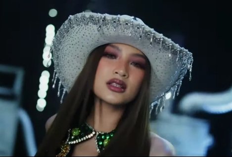 milovescv's tweet photo. BLINK TWICE COLET!!

BlinkTwice MV OutNow

#BINI_BlinkTwice
#BlinkTwiceAndYoullMissIt
#BINI @BINI_ph https://t.co/LTh52yRTTf