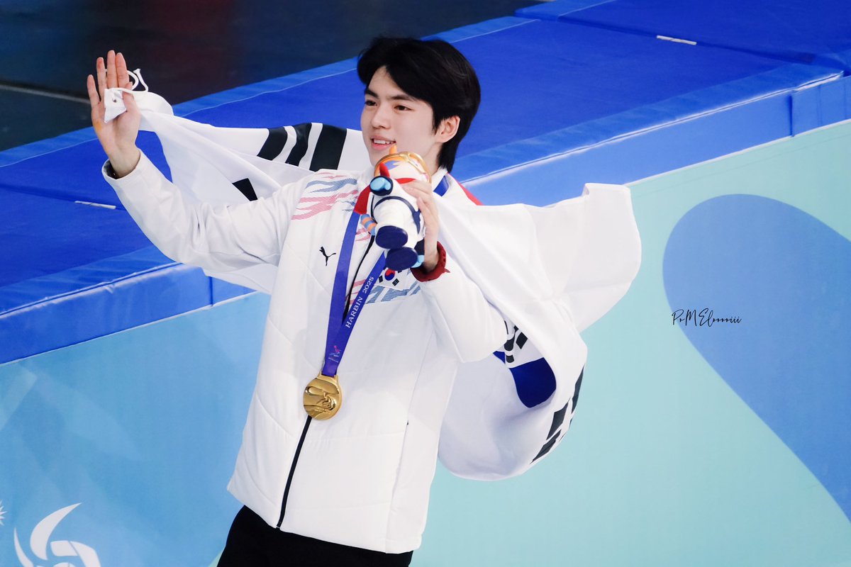 20250213

哈尔滨亚冬会
Harbin 2025
Asian Winter Games
Congratulations🥹🥇！！

#차준환
#JunhwanCha