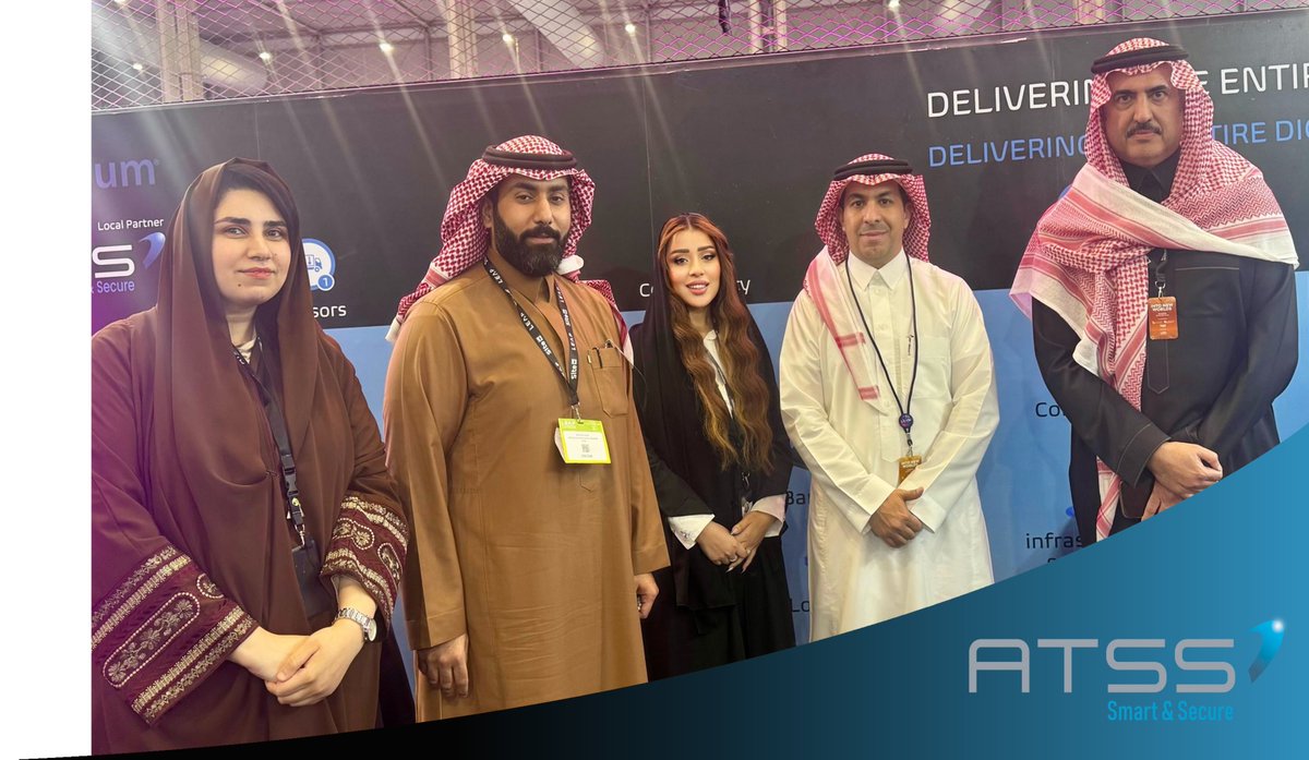 ATSS_KSA's tweet image. تشرفنا اليوم في #LEAP25 بزيارة سعادة المهندس عبد الرحمن الفدى والمهندس فهد السبهان، حيث استعرضنا أحدث حلول ATSS في إنترنت الأشياء، الذكاء الاصطناعي، الرعاية الصحية عن بُعد، إضافةً إلى الاتصالات، والإعلام الرقمي.
نثمن هذه الزيارة التي تعكس دعم التحول الرقمي وفق رؤية 2030.

#ATSS