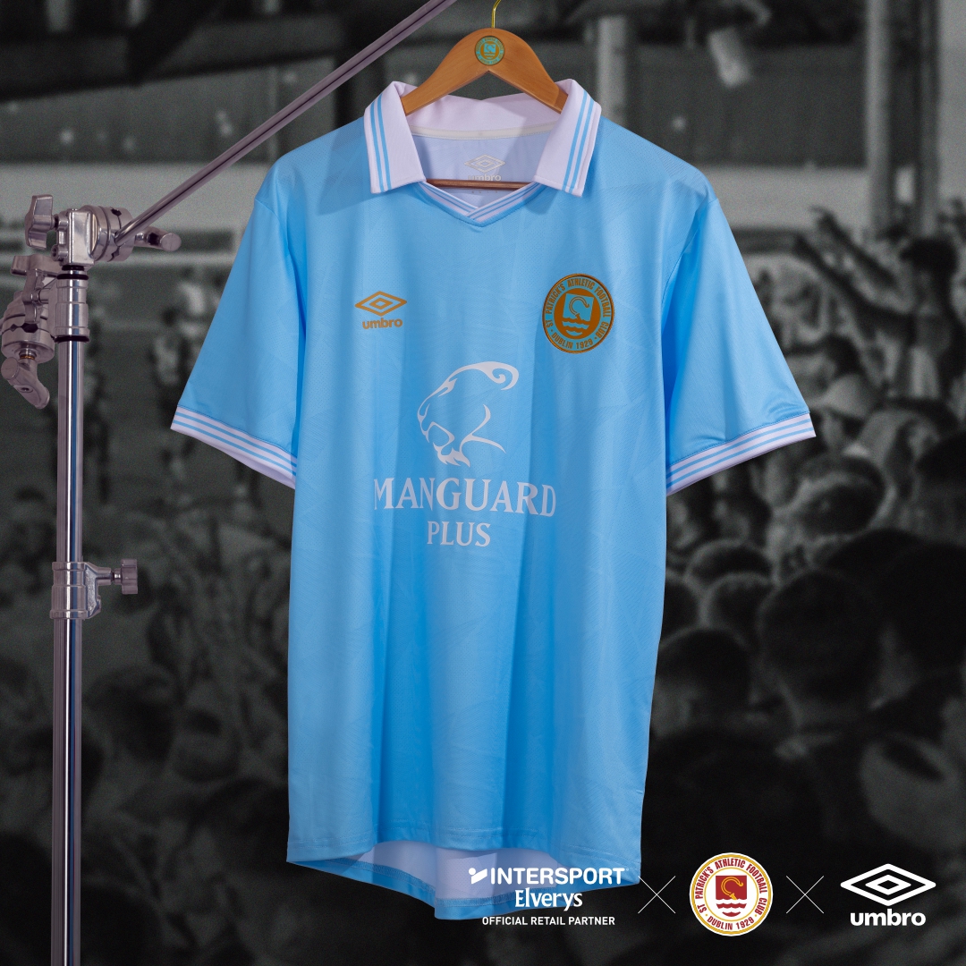 stpatsfc's tweet photo. 🔵 Introducing our 2025 Away shirt 

It's available 𝗻𝗼𝘄 at @Elverys Fonthill Retail Park &amp; online via the link below

🏪 https://t.co/CAXn3duVbk
🛒 https://t.co/iMnFVaNDW6

It will be on sale in our Super Saints Store at Richmond Park at the game tomorrow night

#StPatsFC https://t.co/WB10xAGSWW