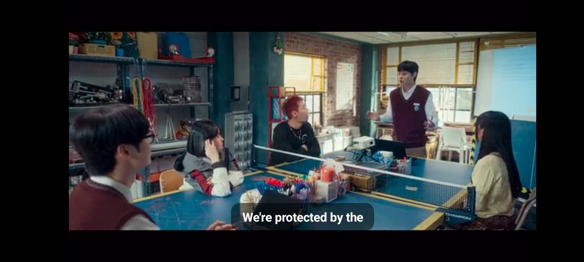 antarinoona's tweet image. Not only the school, but the whole place is a hell. Wdym they used child to cover up adult crime????!!!! That&apos;s more than just evil! Not to mention all those kids do it WILLINGLY!!! OMG Every of the YB man deserve hell!!
#StudyGroup 
#StudyGroupEp7