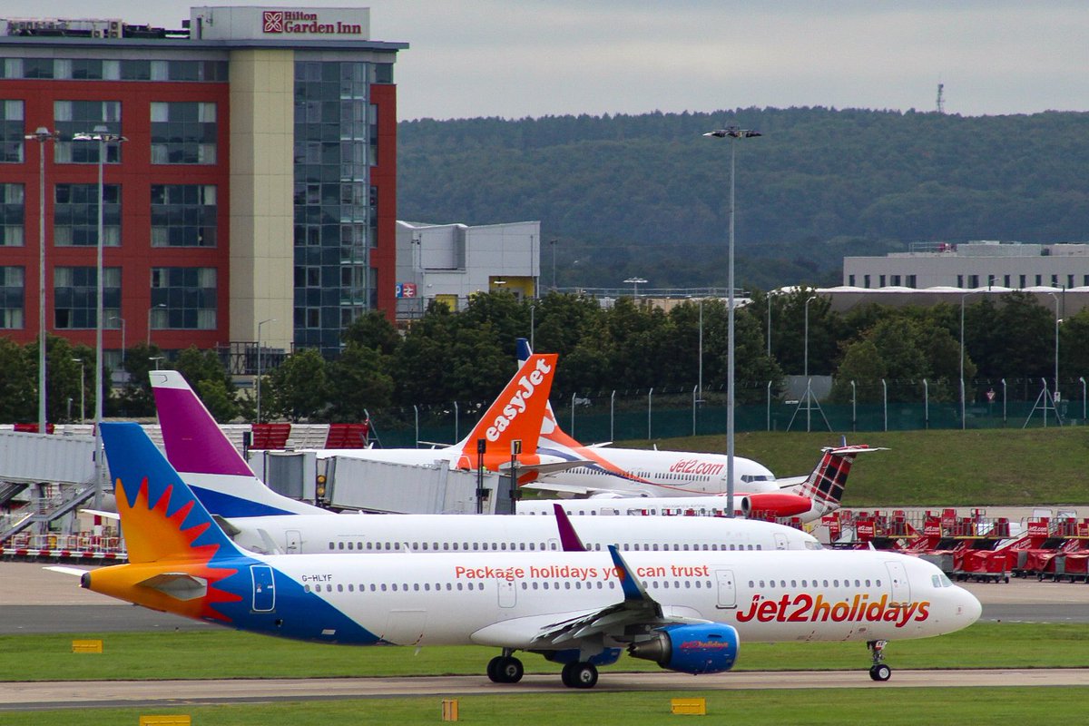Ianpb1987's tweet photo. Wishing @jet2tweets A very Happy Birthday for Yesterday many happy returns to an awesome Airline looking forward as ever to my Flights this year. โ๏ธ #Jet2View #Jet2Holidays #Jet2 https://t.co/1Ep1LXsPLD